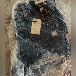 501 levi shorts never worn size 26